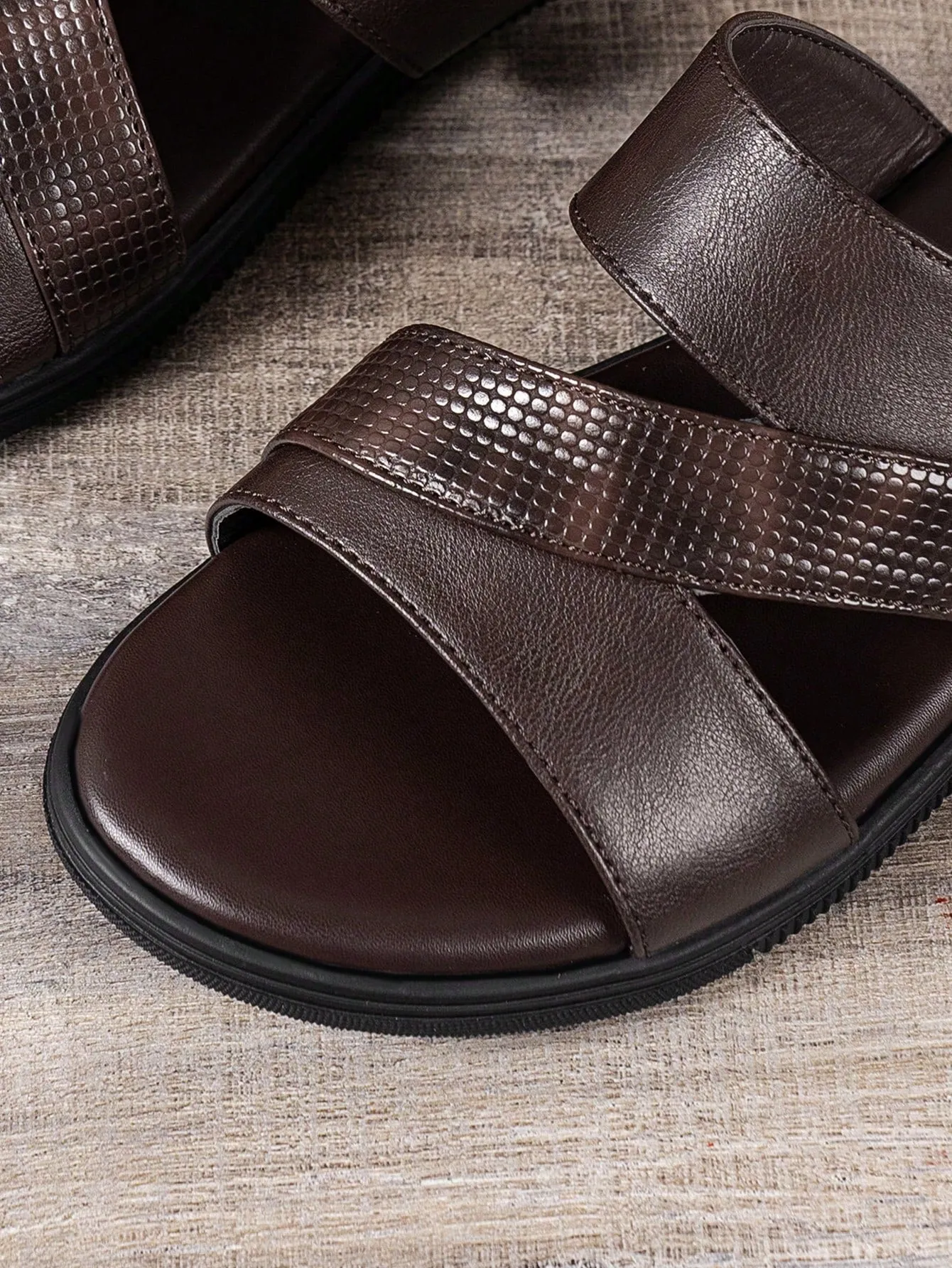 High-end Fashionable Business Men's Slippers