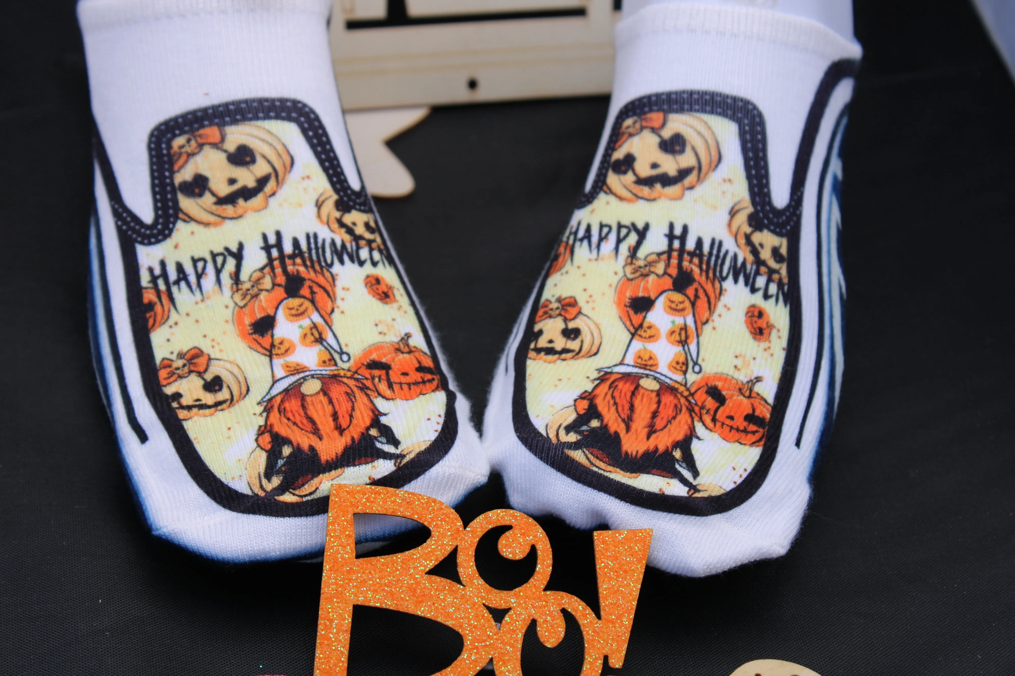 Pumpkin Gnome Faux Vans no show socks