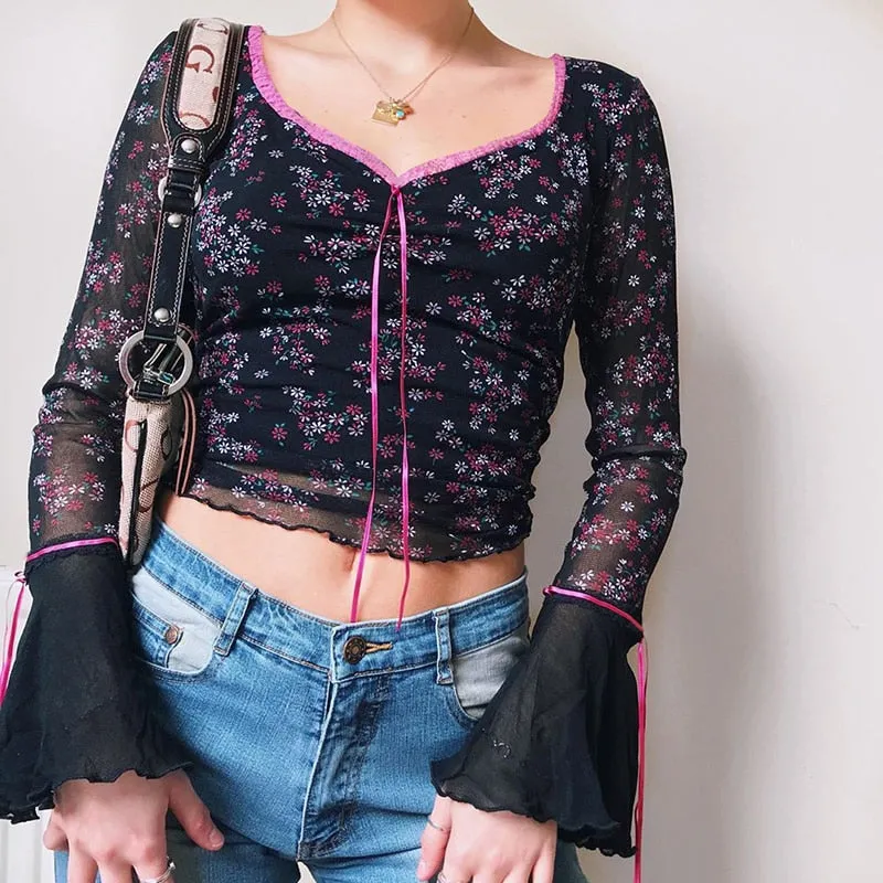 Small Flower Print Aesthetic Ruffle Shirt French Romantic Flare Sleeve Crop Top Long Sleeve