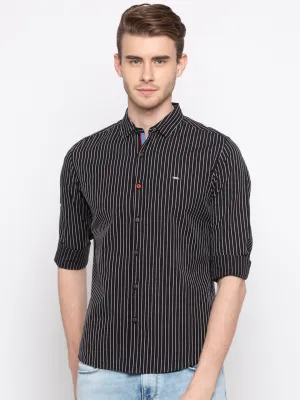 Spykar Men Black Striped Slim Fit Casual Shirt