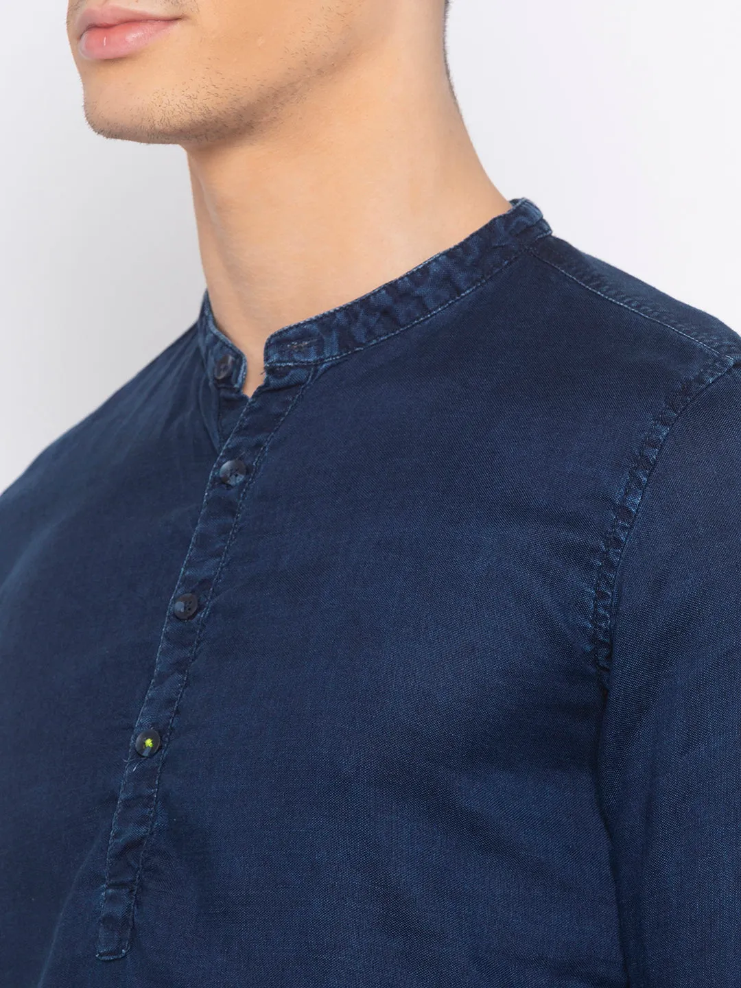 Spykar Men Dark Blue Solid Regular Fit Casual Shirt