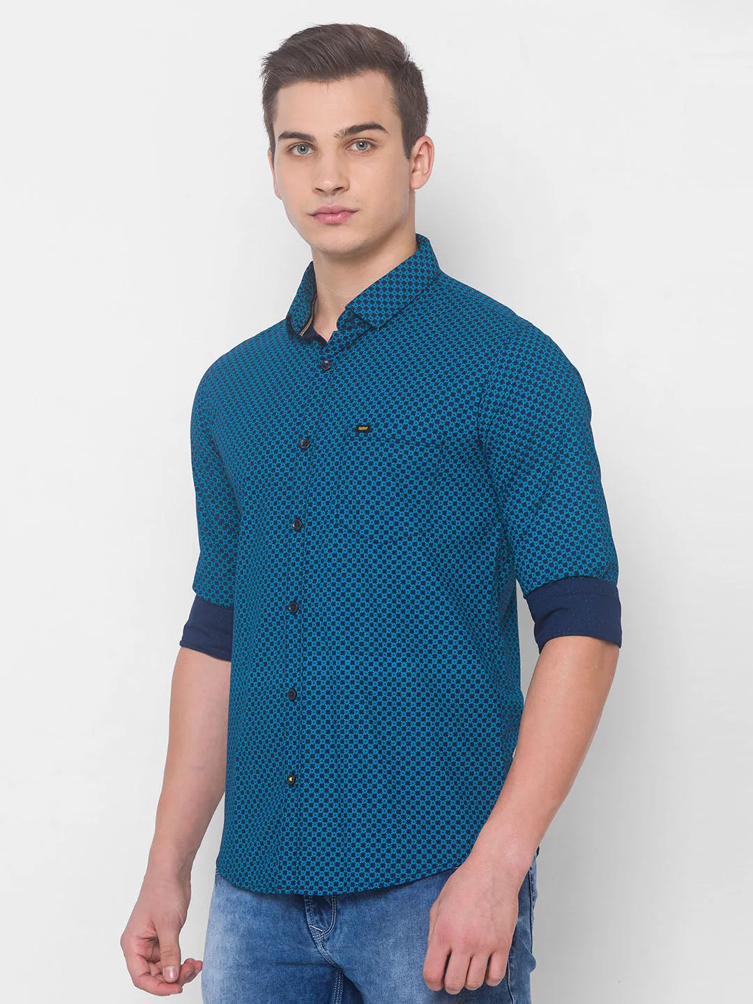 Spykar Men Indigo Blue Cotton Slim Fit Shirt